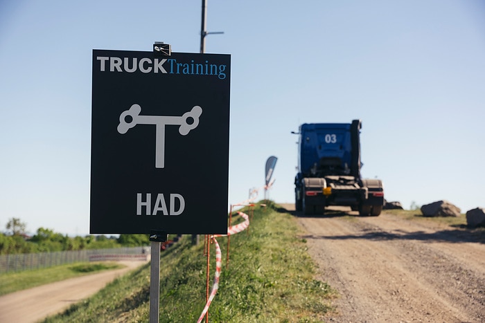 Mercedes-Benz Trucks präsentiert umfangreiches Portfolio für den modernen Einsatz auf und an der Baustelle