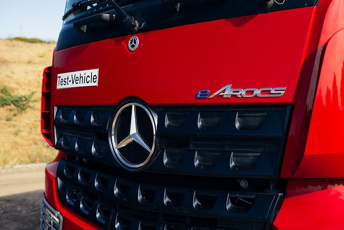 Mercedes-Benz Trucks präsentiert umfangreiches Portfolio für den modernen Einsatz auf und an der Baustelle