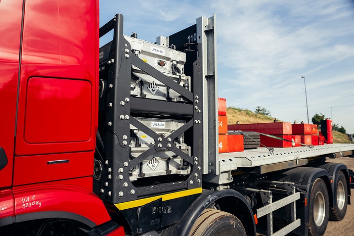 Mercedes-Benz Trucks präsentiert umfangreiches Portfolio für den modernen Einsatz auf und an der Baustelle