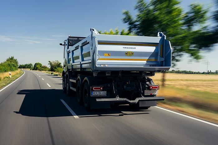 Mercedes-Benz Trucks präsentiert umfangreiches Portfolio für den modernen Einsatz auf und an der Baustelle