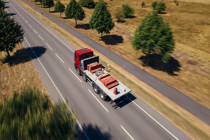 Mercedes-Benz Trucks präsentiert umfangreiches Portfolio für den modernen Einsatz auf und an der Baustelle