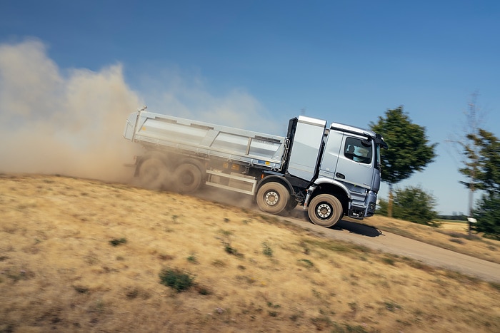 Mercedes-Benz Trucks präsentiert umfangreiches Portfolio für den modernen Einsatz auf und an der Baustelle