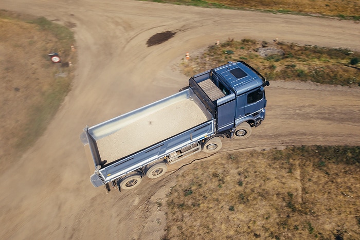 Mercedes-Benz Trucks präsentiert umfangreiches Portfolio für den modernen Einsatz auf und an der Baustelle
