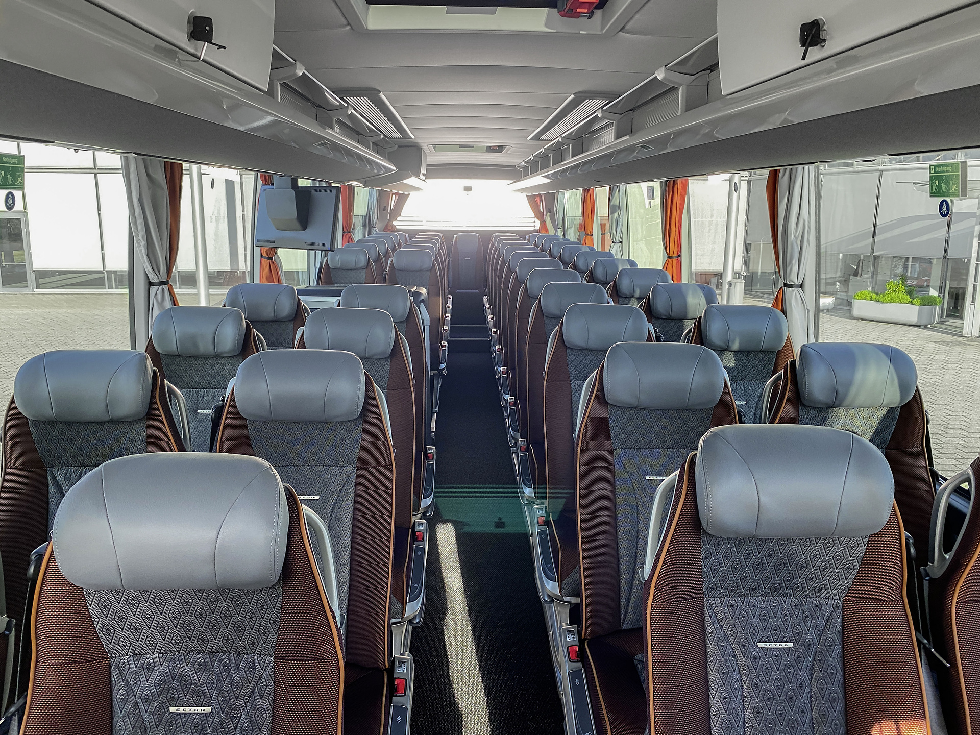 Busunternehmen finden Setra-Komfort klasse