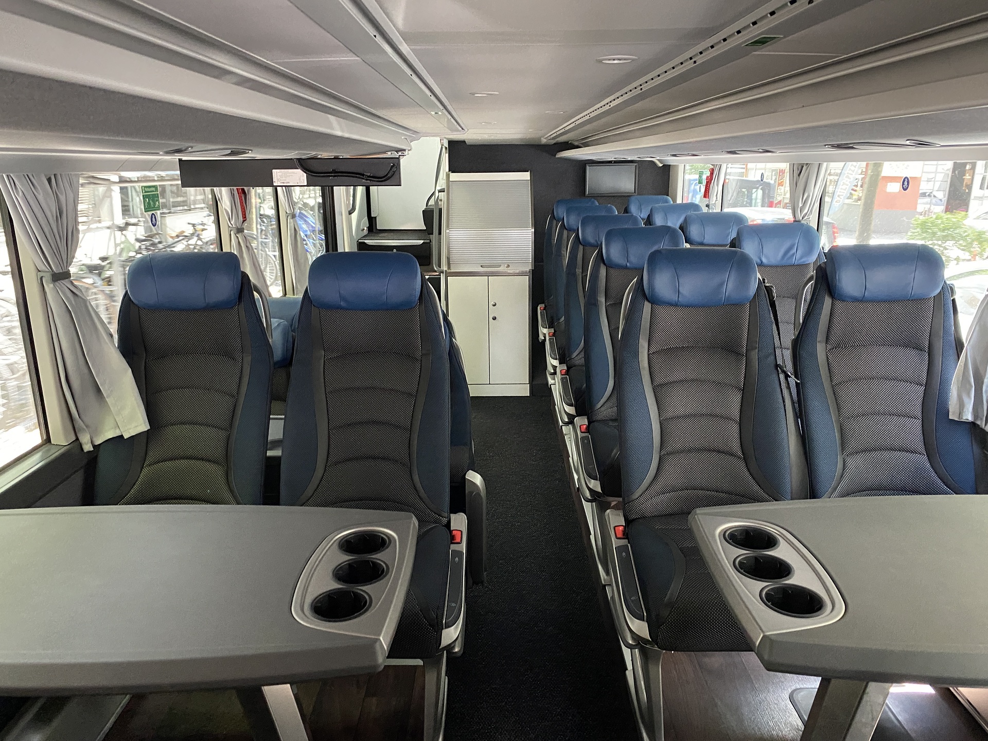 Setra-Tellbus connects the cantons of Lucerne and Uri