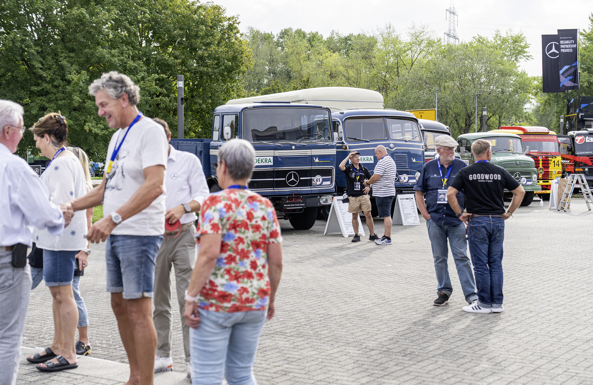130 Jahre Lkw: Mercedes-Benz Trucks eröffnet    Deutschlandfahrt 2026 im Werk Wörth