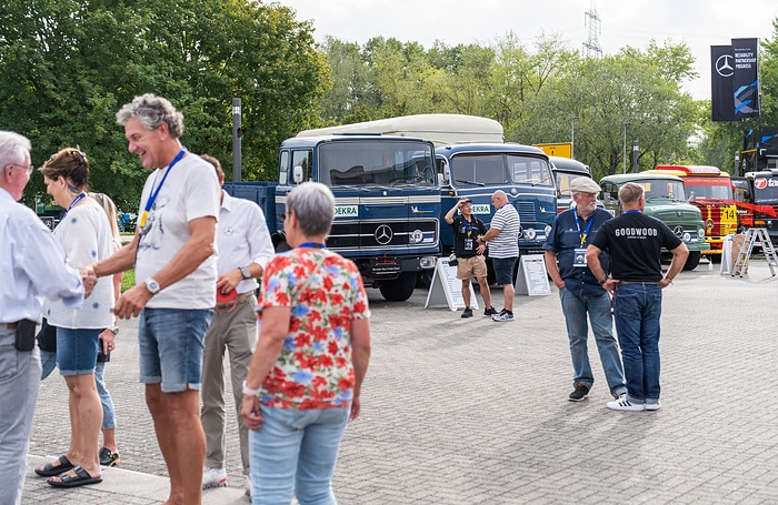 130 Jahre Lkw: Mercedes-Benz Trucks eröffnet    Deutschlandfahrt 2026 im Werk Wörth