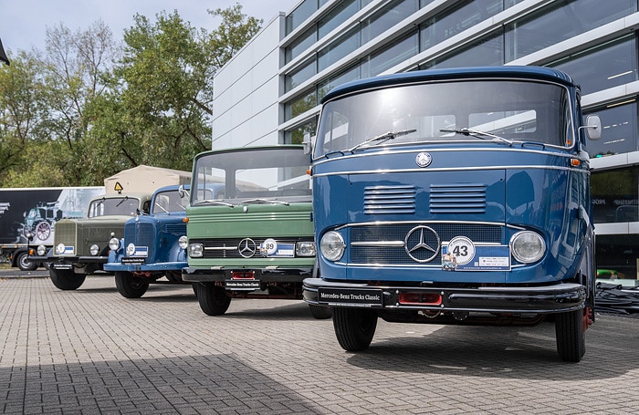 130 Jahre Lkw: Mercedes-Benz Trucks eröffnet    Deutschlandfahrt 2026 im Werk Wörth