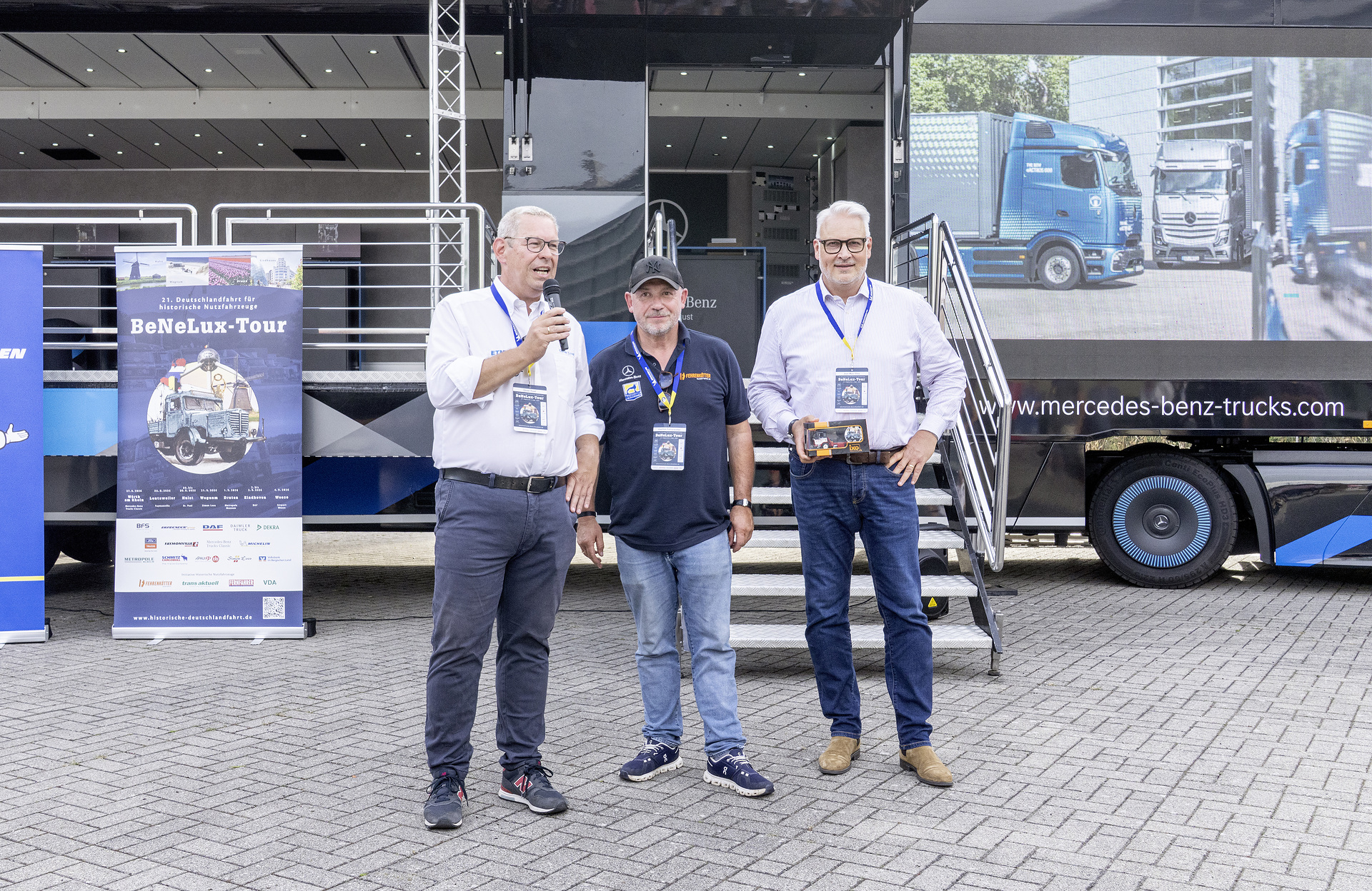130 Jahre Lkw: Mercedes-Benz Trucks eröffnet    Deutschlandfahrt 2026 im Werk Wörth