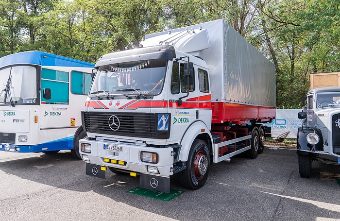 130 years of trucks: Mercedes-Benz Trucks kicks off the “Deutschlandfahrt” 2026 at Wörth plant