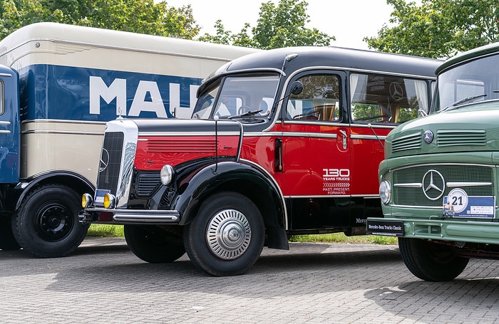 130 years of trucks: Mercedes-Benz Trucks kicks off the “Deutschlandfahrt” 2026 at Wörth plant