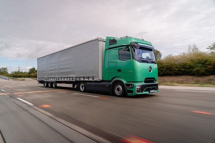 Elektrischer Volumentransport: Mercedes-Benz Trucks präsentiert den eActros Lowliner auf der IAA Transportation