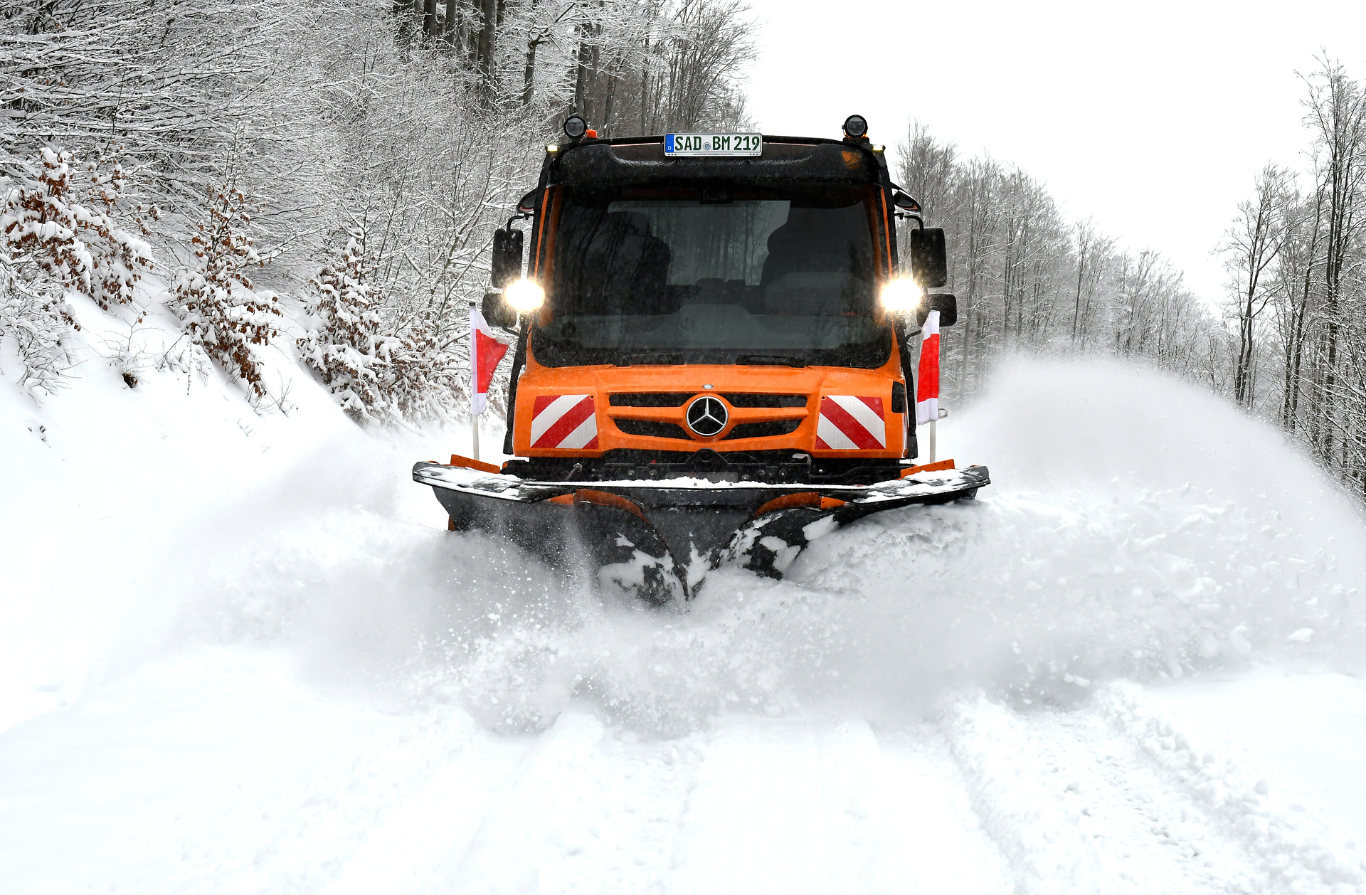 GALABAU 2026: Unimog mit starken Partnerlösungen für den kommunalen Ganzjahreseinsatz
