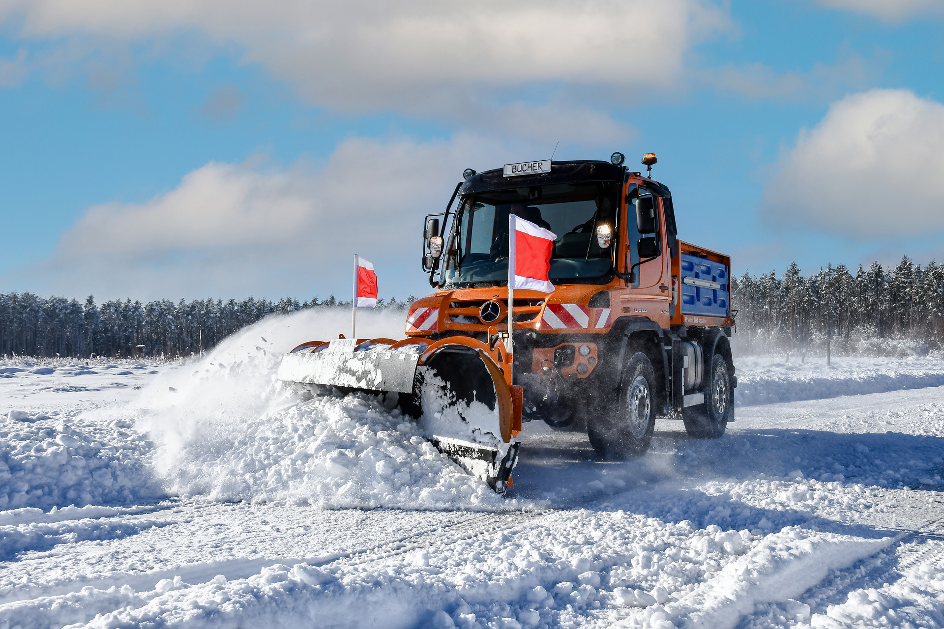 GALABAU 2026: Unimog mit starken Partnerlösungen für den kommunalen Ganzjahreseinsatz