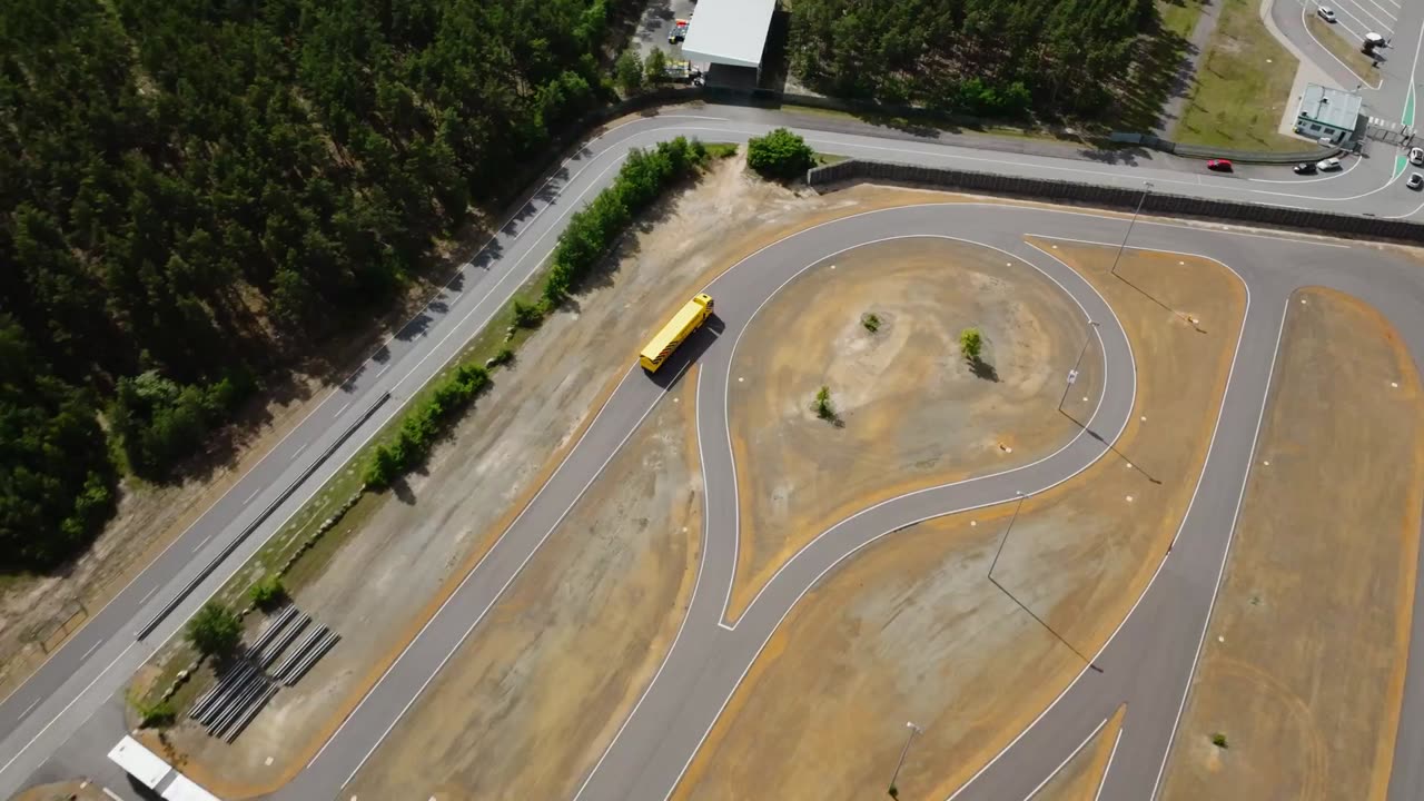 Daimler Truck zeigt neue und weiterentwickelte Sicherheits-Assistenzsysteme für Lkw und Reisebusse