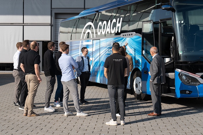 Daimler Buses and Partners Reach Important Milestone on the Road to the Electric Coach