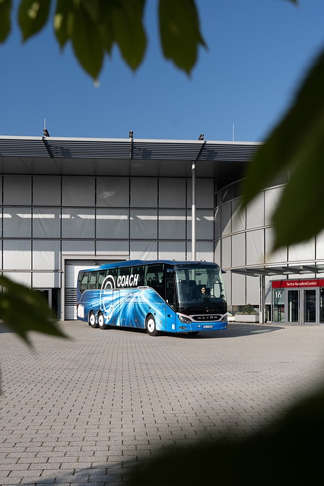 Daimler Buses and Partners Reach Important Milestone on the Road to the Electric Coach