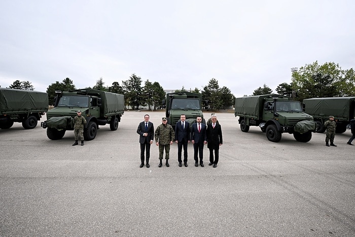Daimler Truck Defence Delivers First Twelve Mercedes-Benz Unimog Vehicles to the Kosovo Security Force