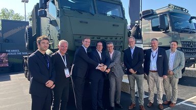 Strategische Partnerschaft für die nächste Generation logistischer Militärfahrzeuge in Belgien: Daimler Truck, Lambert Defence und Soframe kooperieren 