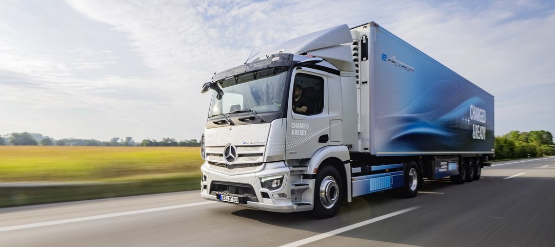 Mercedes-Benz eActros 300